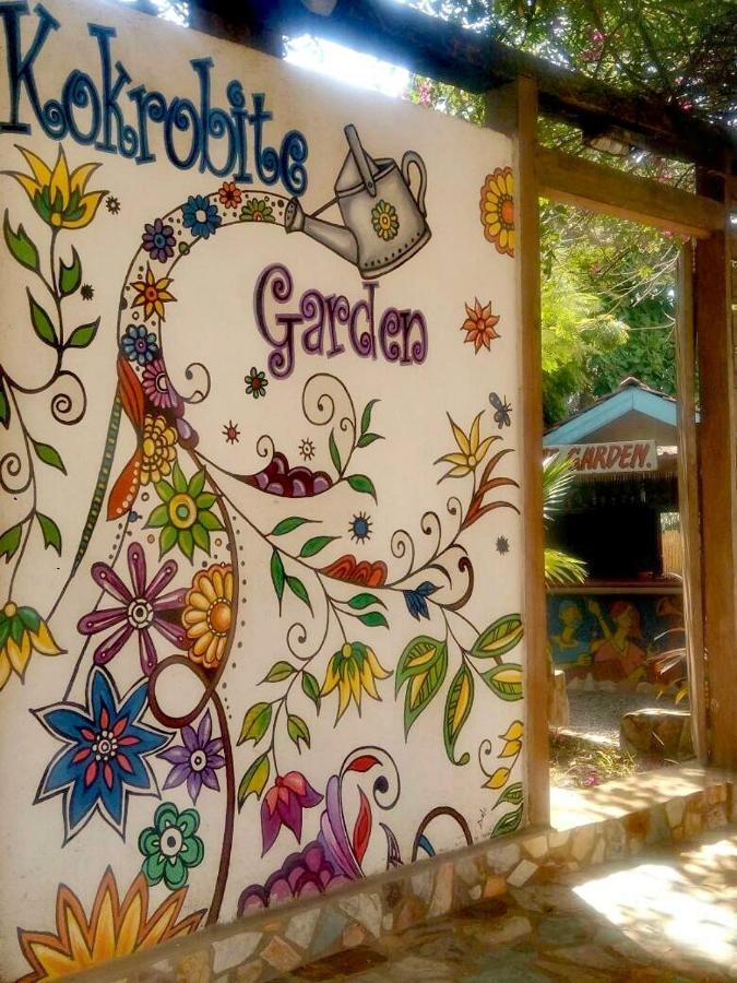 Kokrobite Gardens Restaurant And Guest House المظهر الخارجي الصورة