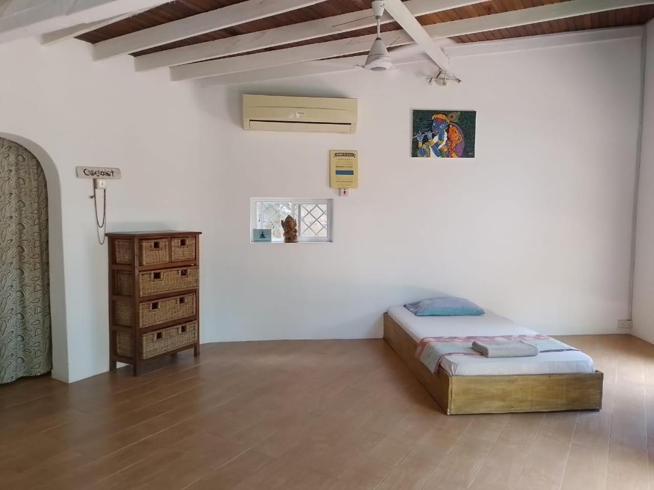 Kokrobite Gardens Restaurant And Guest House المظهر الخارجي الصورة